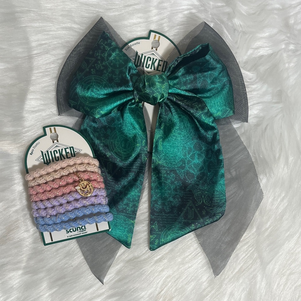 NWT Wicked Scunci Green Hair Bow Hair Ties